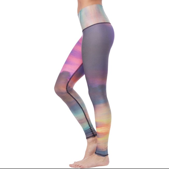Teeki Multicolor Sunset Hot Pant - Picture 2 of 8